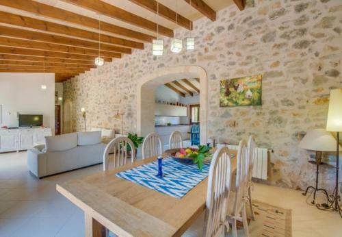 Capdepera Holiday Home Sleeps 7 With Pool And Wifi