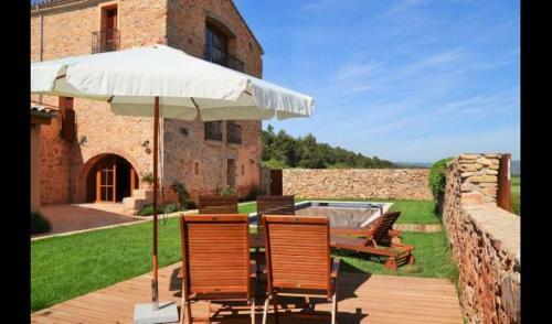 Capellades Apartment Sleeps 7 With Pool
