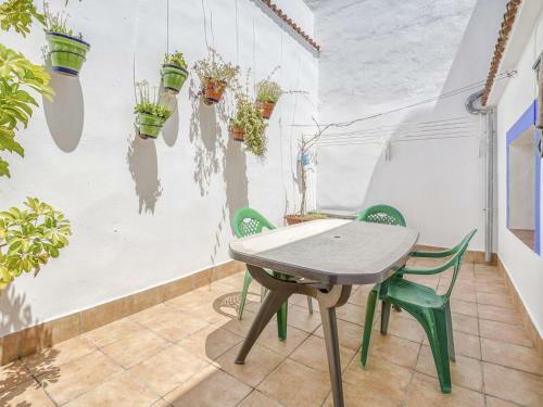 Comfy Holiday Home In Carcabuey With Patio