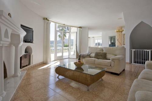 Casas Abiar Villa Sleeps 4 With Pool And Free Wifi
