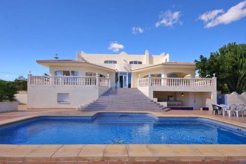 Casas Abiar Villa Sleeps 4 With Pool And Free Wifi