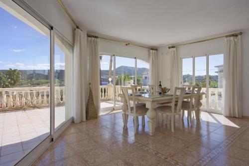 Casas Abiar Villa Sleeps 4 With Pool And Free Wifi