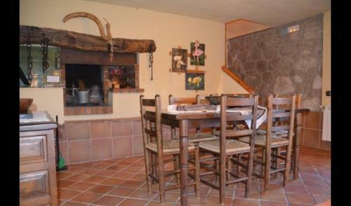 Casserres Villa Sleeps 9 With Pool