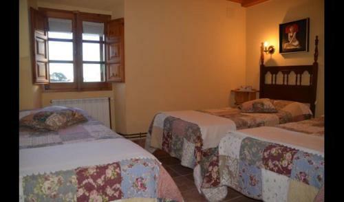 Casserres Villa Sleeps 9 With Pool