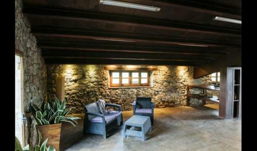 Casserres Villa Sleeps 15 With Pool