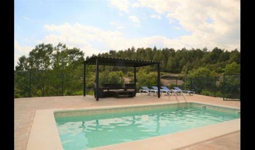 Villa In Casserres Sleeps 2 With Pool