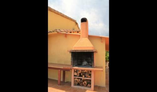Villa In Casserres Sleeps 2 With Pool