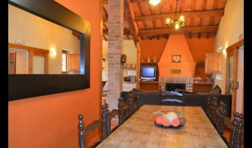 Casserres Villa Sleeps 10 With Pool