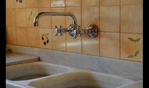 Casserres Villa Sleeps 10 With Pool