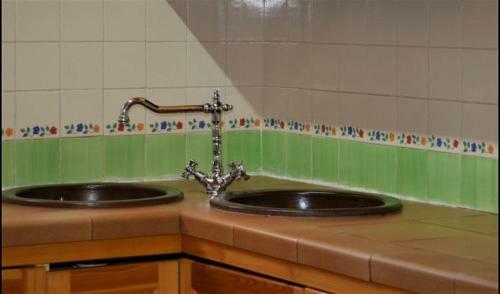 Casserres Villa Sleeps 10 With Pool