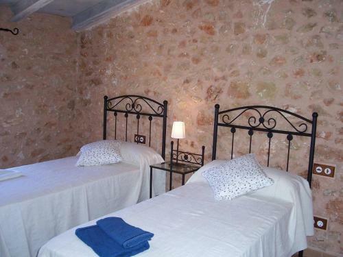 Beautiful Rustic Mallorcan House With Private Pool Near Cas Concos