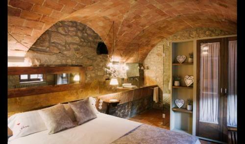 Villa In Casserres Sleeps 14 With Pool