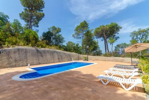 Caules Villa Sleeps 6 Pool Wifi