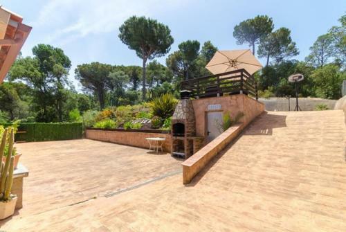Caules Villa Sleeps 6 Pool Wifi