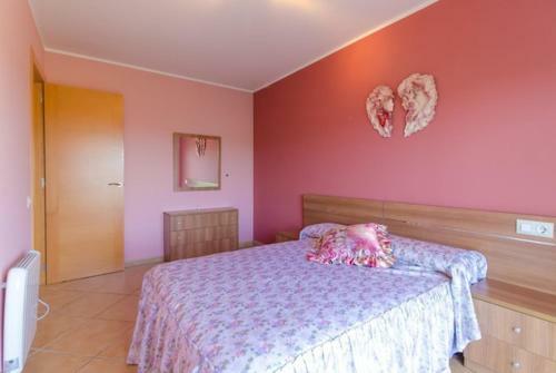 Caules Villa Sleeps 6 Pool Wifi