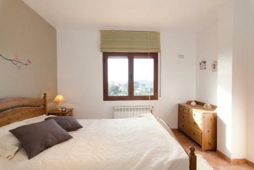 Caules Villa Sleeps 8 Pool Wifi