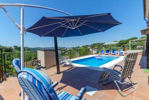 Caules Villa Sleeps 8 Pool Wifi