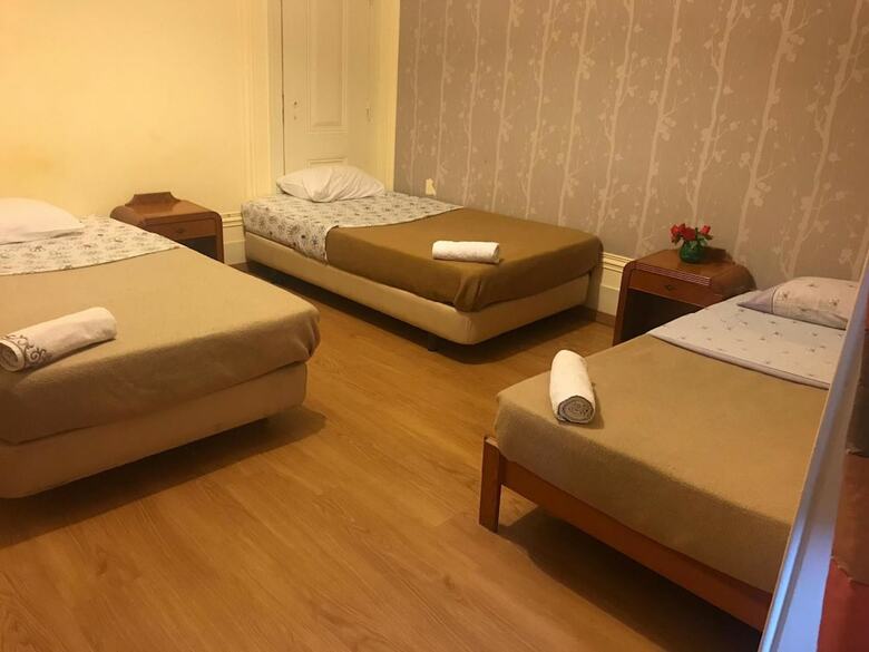 Albergue Alojamento Local Private Accommodation