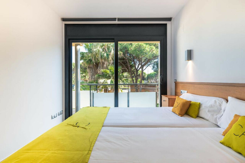 Aparthotel Las Palmeras Castelldefels