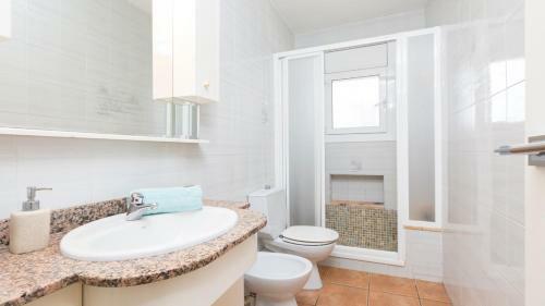Villa In Caules Sleeps 6 With Pool