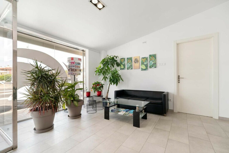 Castell Beach Aparthotel