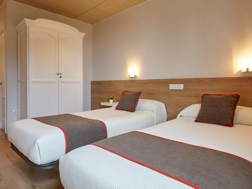 Hotel Oyo Hostal Nobadis