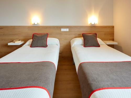 Hotel Oyo Hostal Nobadis