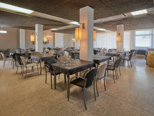 Hotel Oyo Hostal Nobadis