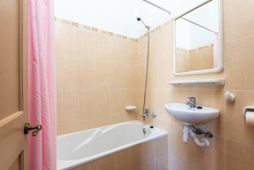 Camps 4 Bedroom House, Ciutadella