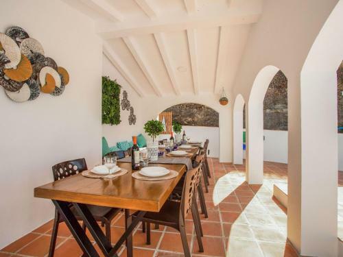Swanky Villa In C�mpeta With Private Pool