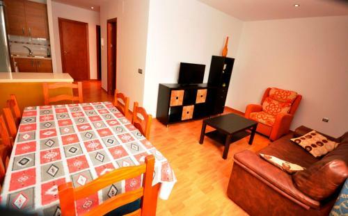 Apartamentos Con Garajes Lugar Tranquilo