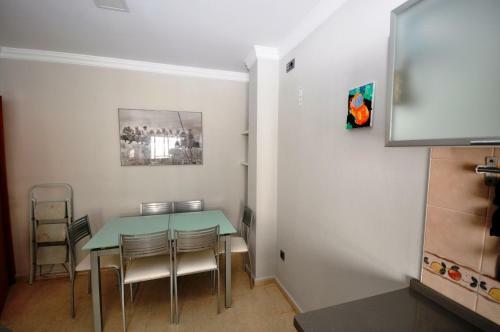 Apartamento C�ntrico Solo Familias Y Parejas