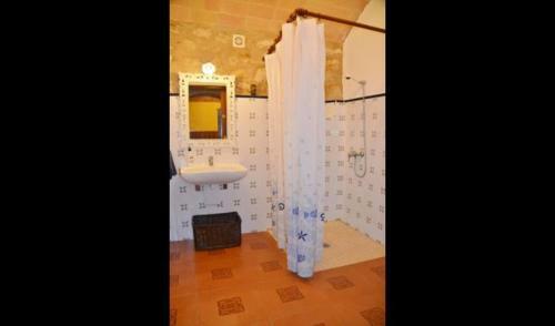 Villa In Cornella Del Terri Sleeps 27 Includes Swimming Pool And Air Con 3