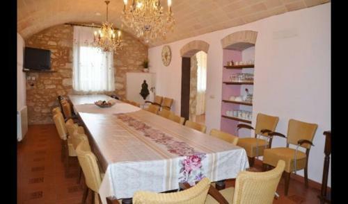 Villa In Cornella Del Terri Sleeps 27 Includes Swimming Pool And Air Con 3