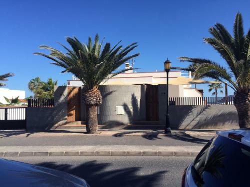 Wonderful Villa By The Sea