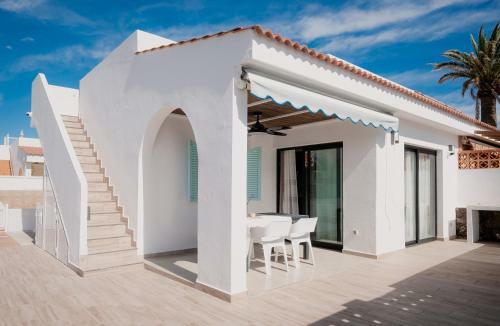 Aloha Villa Beachfront In Corralejo