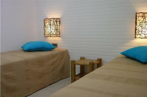 Villa Maluhia Beachfront-exterior Jacuzzi Sea View