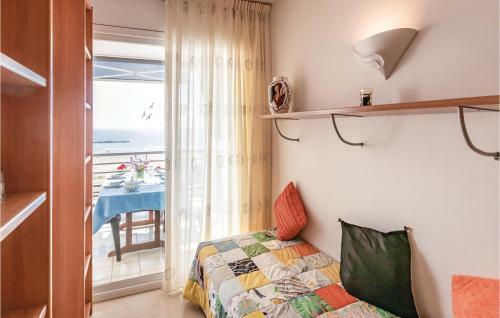 Three-bedroom Apartment In Cubelles