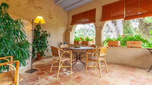 Corca Holiday Home Sleeps 18 With Pool