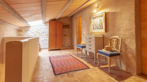 Corca Holiday Home Sleeps 18 With Pool