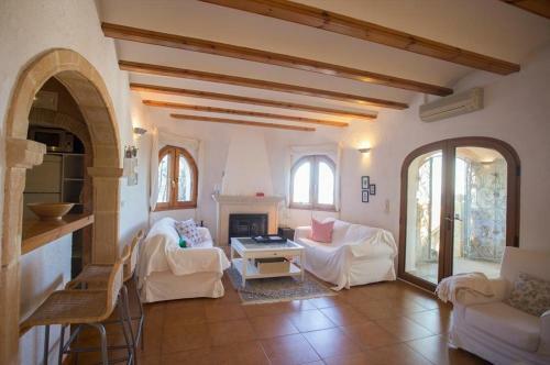 Denia Villa Sleeps 8 Pool Air Con Wifi