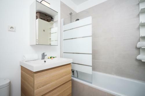 La Xara Apartment Sleeps 4 With Pool Air Con And Wifi