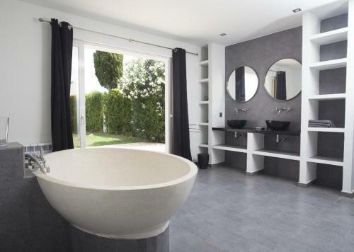 Denia Villa Sleeps 4 Pool Air Con Wifi