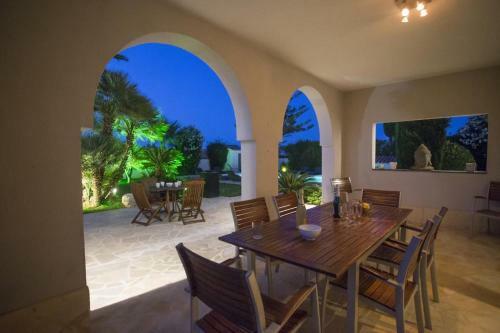 Denia Villa Sleeps 4 Pool Air Con Wifi