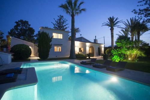 Denia Villa Sleeps 4 Pool Air Con Wifi