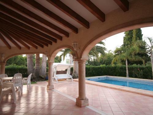 Luxurious Villa With Private Pool In Les Rotes