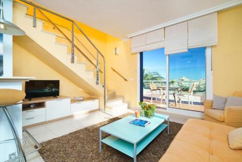 Fantastic First Beach Line Attic Apartment Sleep7