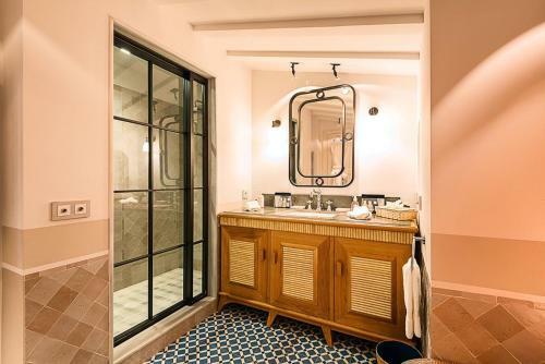 Rent Your Luxury 4 Bedroom Villa, Mallorca Villa 1017