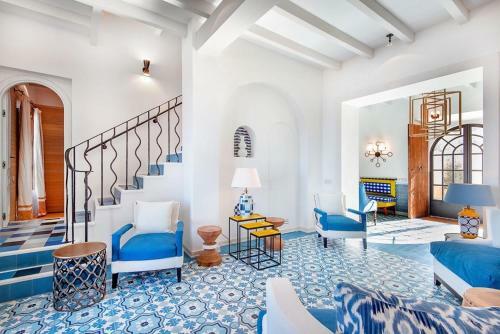 Rent Your Luxury 4 Bedroom Villa, Mallorca Villa 1017