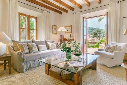 Deia Town House Sleeps 8 With Pool And Air Con